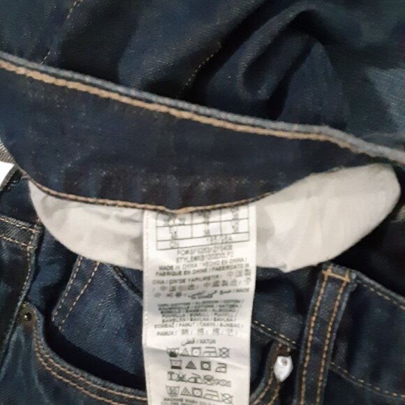 Guess Marchus Fit Relaxed Boot Jeans Mens Size 38 x32 (Actual) Dark Wash - Picture 5 of 5